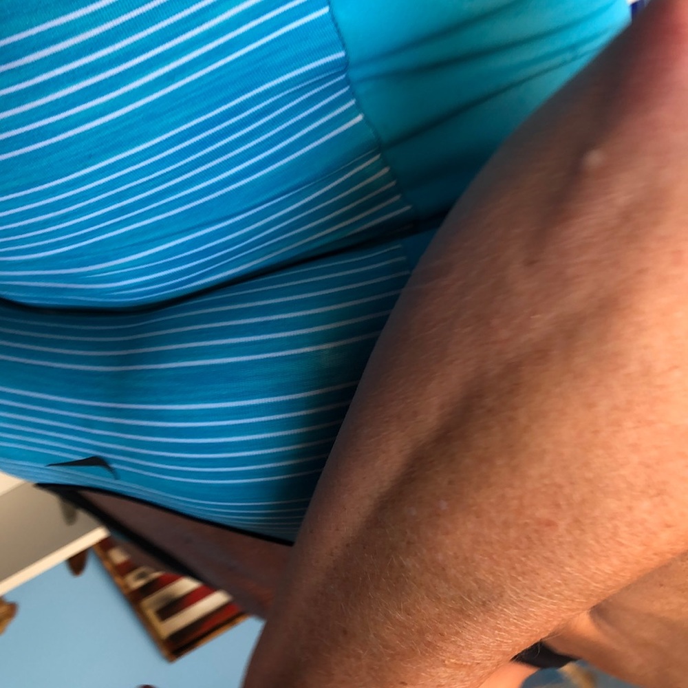 A Nike swim suit - Picture 4 of 8